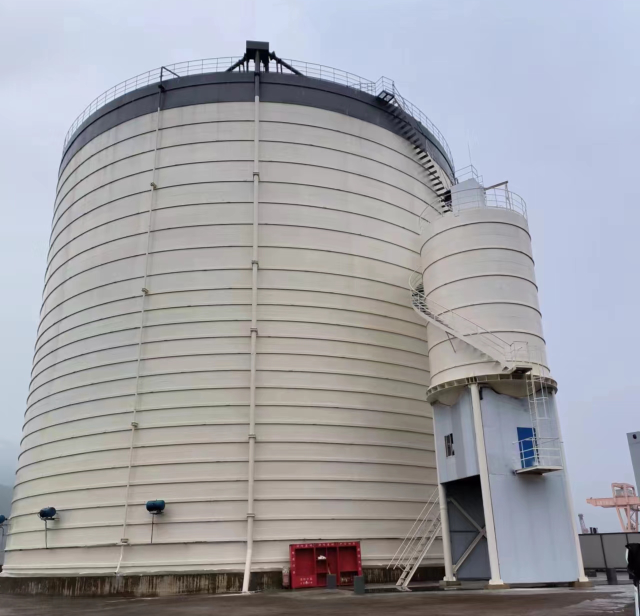 海勃湾10万吨水泥钢板库